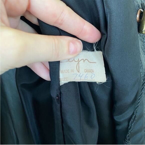 SIBYLLE LYN || vintage leather jacket - Picture 10 of 15